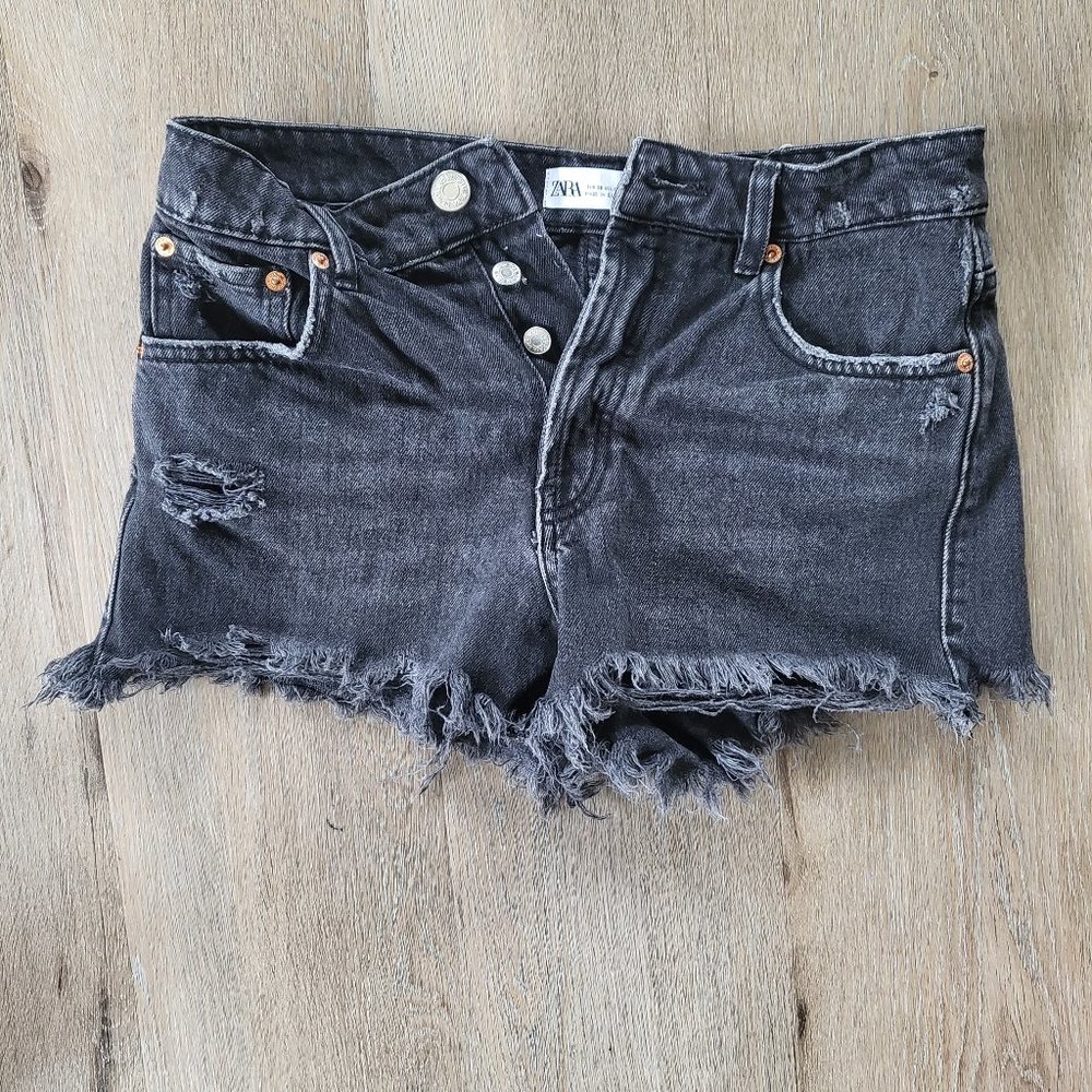 Zara Distressed Denim Shorts Dark Wash - Picture 2 of 11